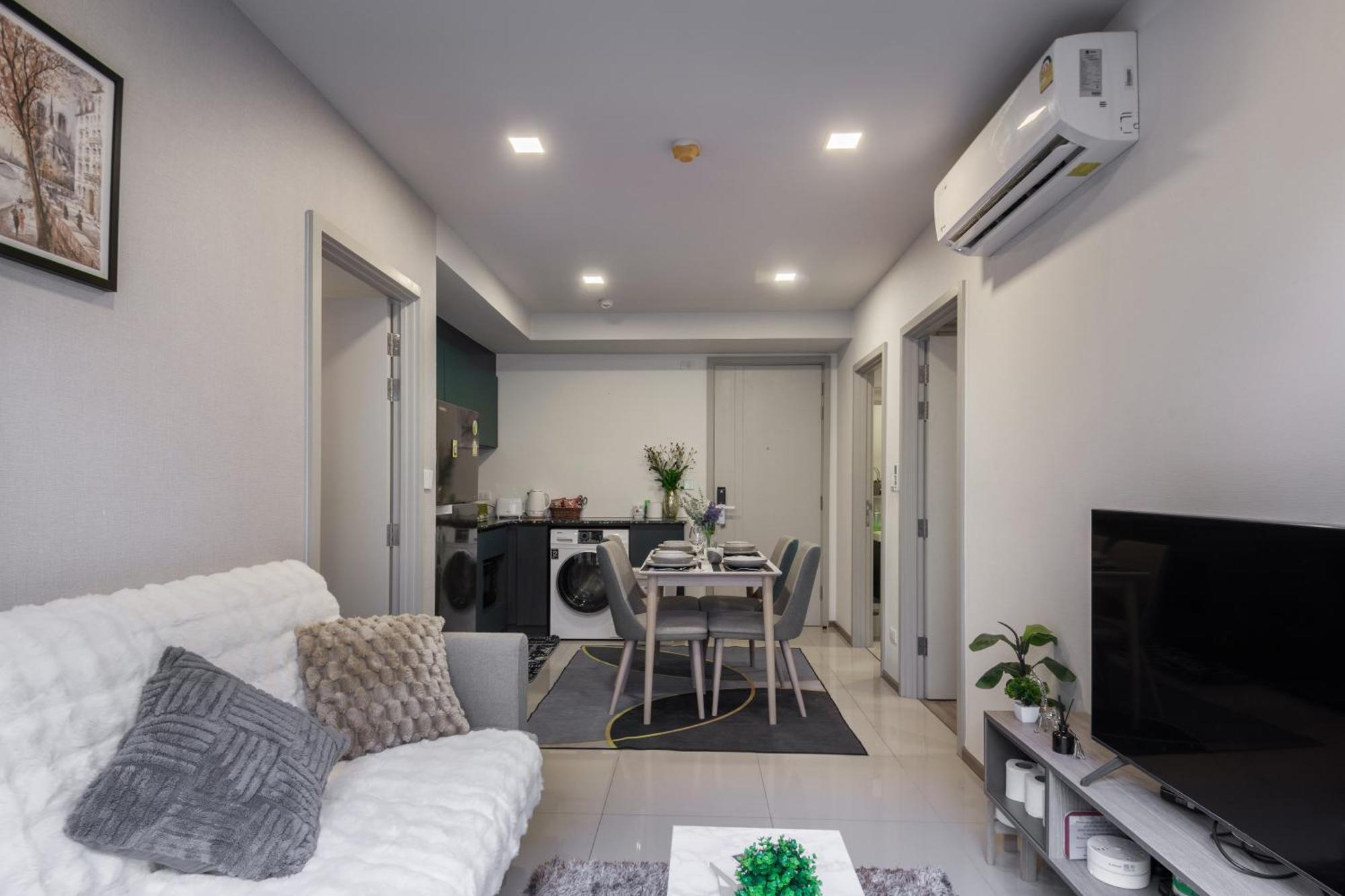 Brissluxe At Bts Onnut Sukumvit 50 Apartment Bangkok Exterior photo