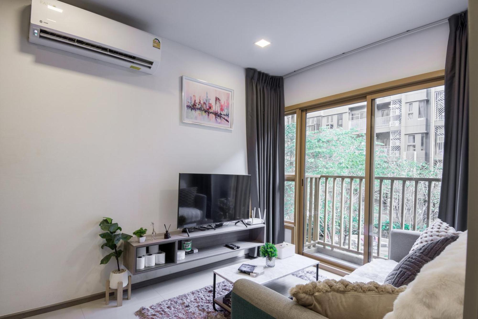 Brissluxe At Bts Onnut Sukumvit 50 Apartment Bangkok Exterior photo